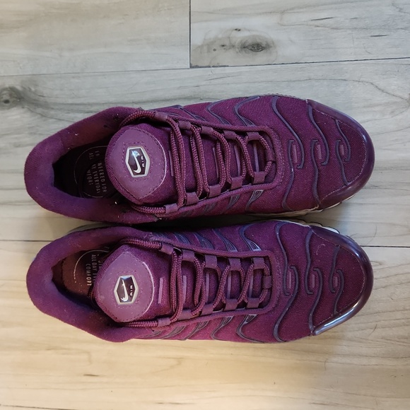 Women's Nike Air Max Plus TN "Bordeaux" - Picture 2 of 6